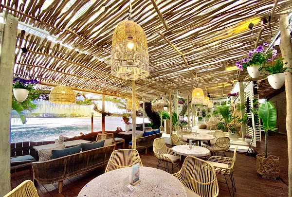 Water Front Restaurant (Rongti Branch)