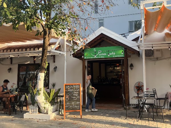 Puna Specialty Coffee & Eatery