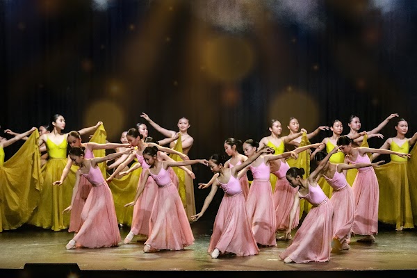 Sky Dance Studio & Performing Arts