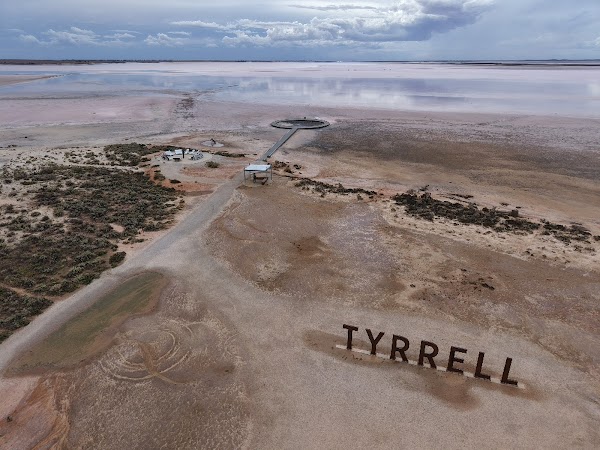 Lake Tyrrell Viewing Platform