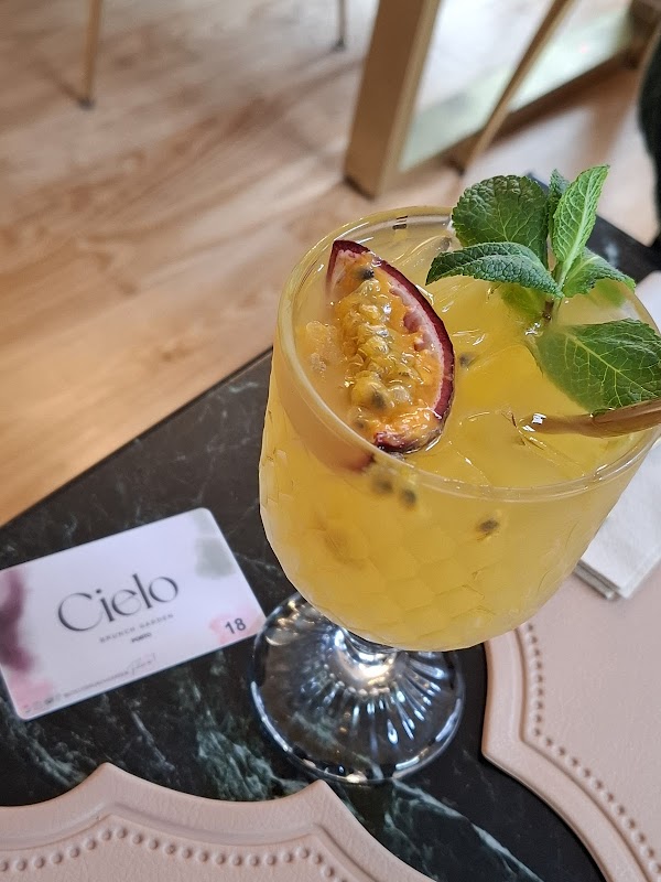 Cielo Brunch Garden 3