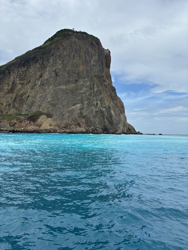宜蘭龜山島牛奶海包船｜光腳海人