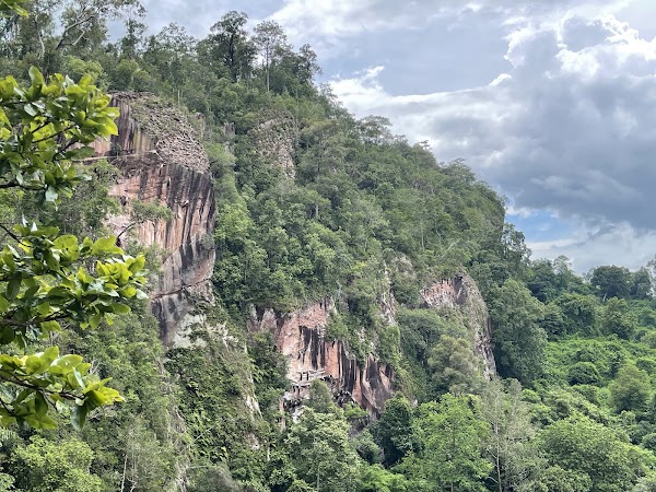 Chattrakan Waterfall National Park 2