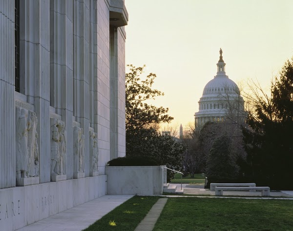 Folger Shakespeare Library 1