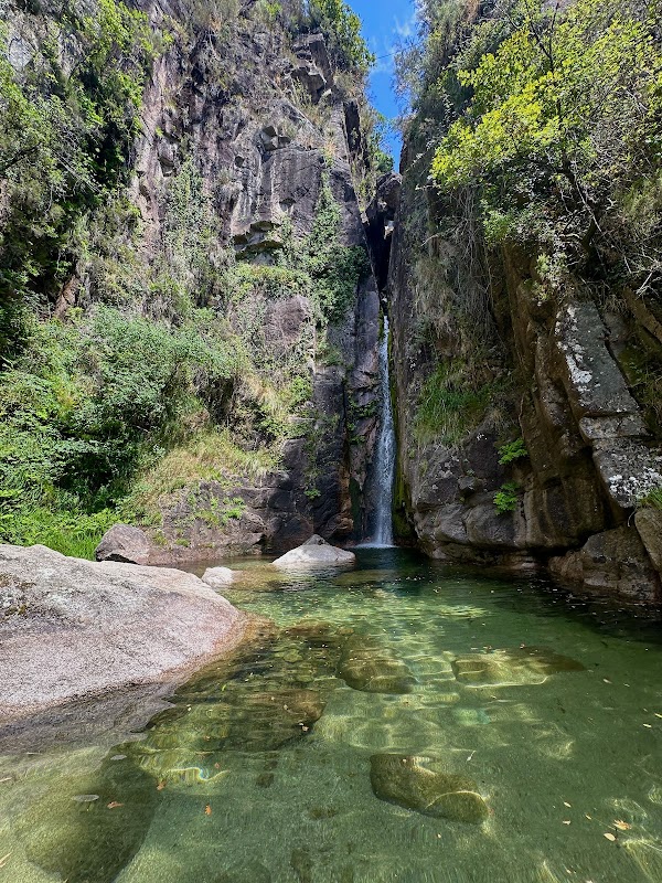 Cascata de Pincães