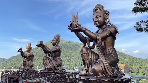 Ngong Ping Village 4