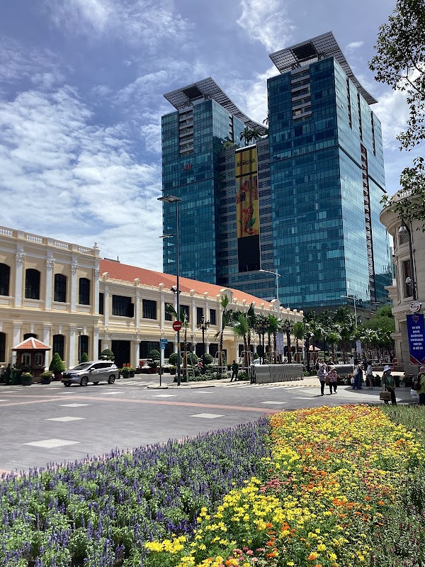 Ho Chí Minh City People's Committee 4