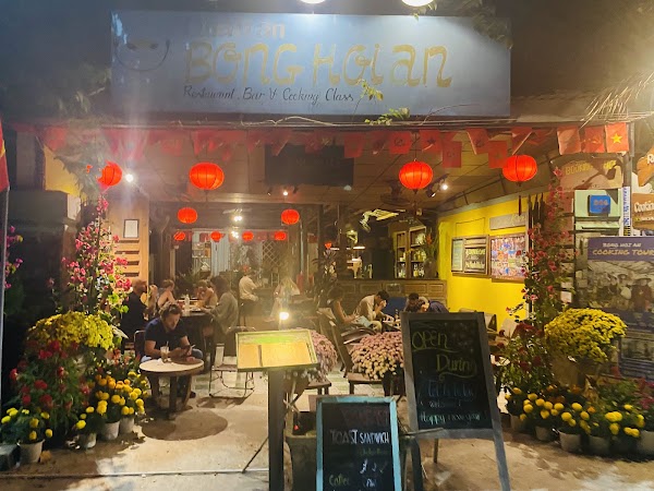 Bong Restaurant and Bar