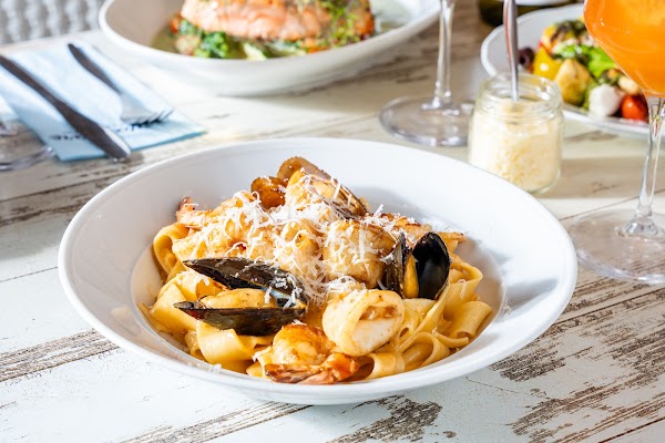 וילה מארה תל אביב - מסעדת דגים ופירות ים - Villa Mare TLV 3