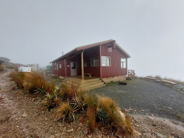 Moonlight Tops Hut
