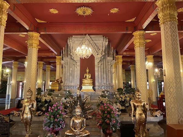 Phra Mahathat Chedi Phakdee Prakat 4