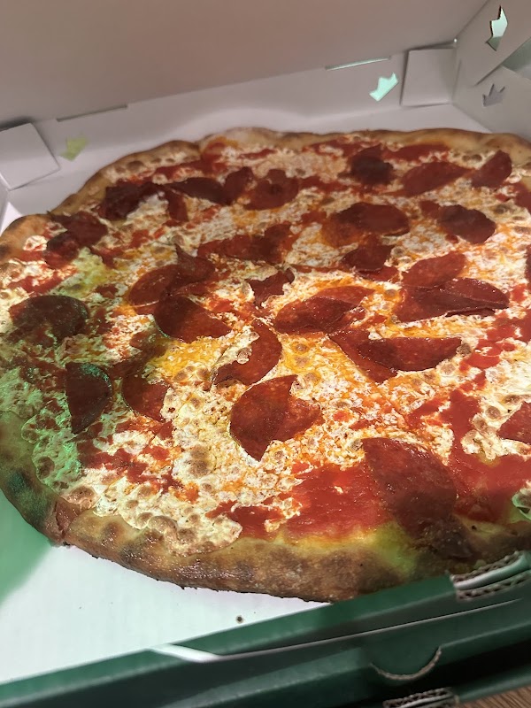 Fini Pizza Amagansett 4