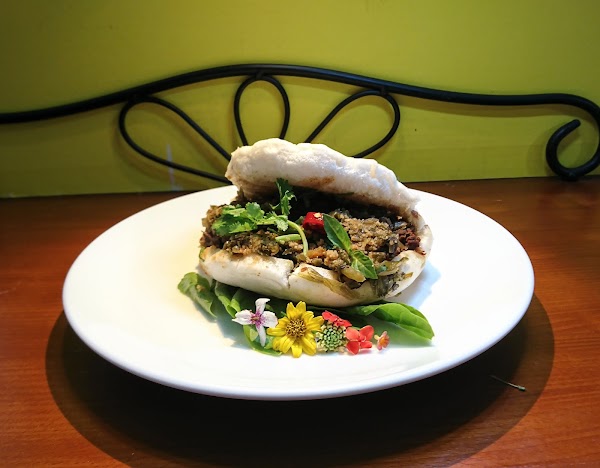 Lan Jia Gua Bao Traditional Taiwanese Snack 5