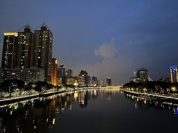 Love River 4