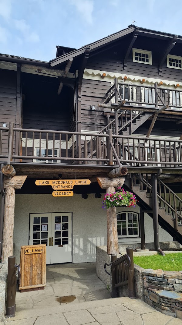 Lake McDonald Lodge 4