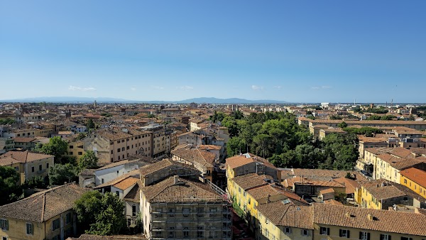 Leaning Tower of Pisa 4