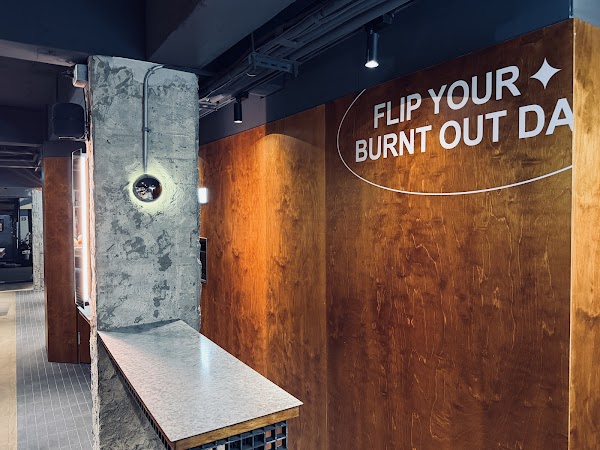 BURNT BURGER SOCIAL CLUB