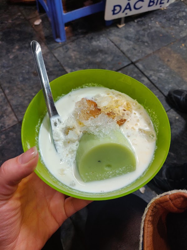 Che Ngon Local Dessert 3