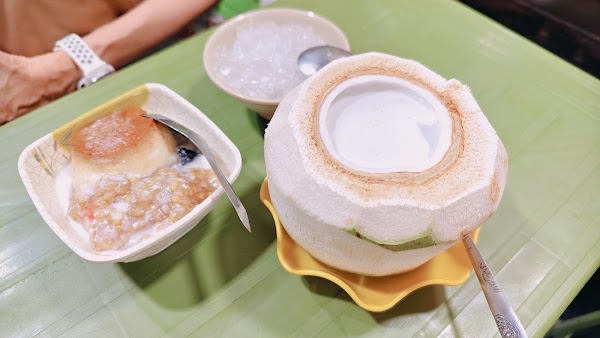 Che Ngon Local Dessert 2
