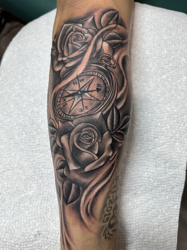 Needles Art studio - Body Art & Piercings 1
