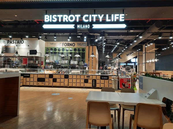 CityLife Shopping District 4