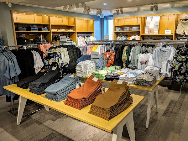H&M Hongdae 5