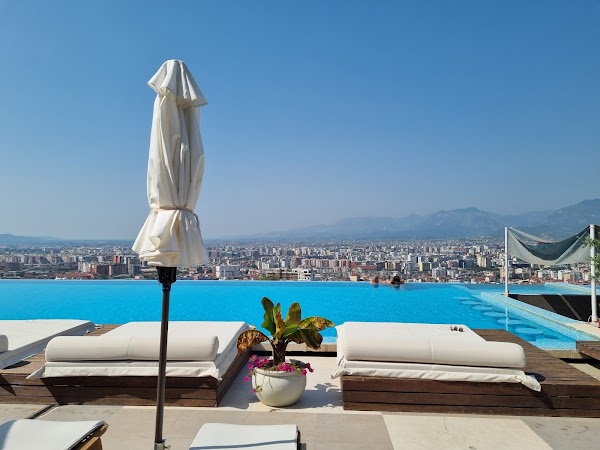 Arka Art Hotel