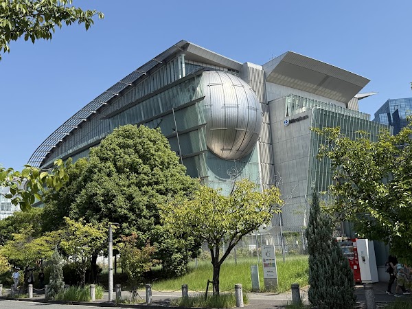 The National Museum of Emerging Science and Innovation (Miraikan) 4