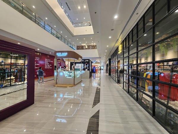 One Ayala (Ayala Malls) 4