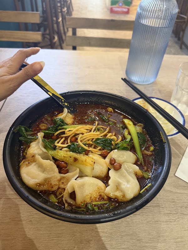 Nouilles Raviolis Bar 5