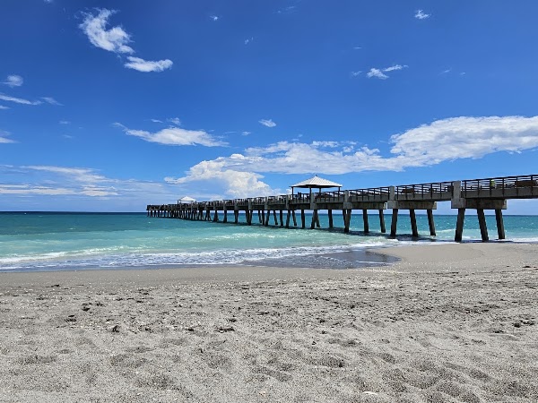 Juno Beach Pier 1