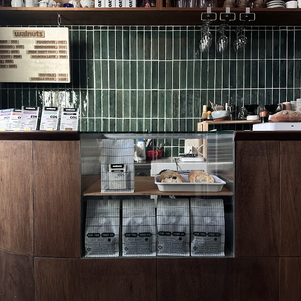 walnuts coffee