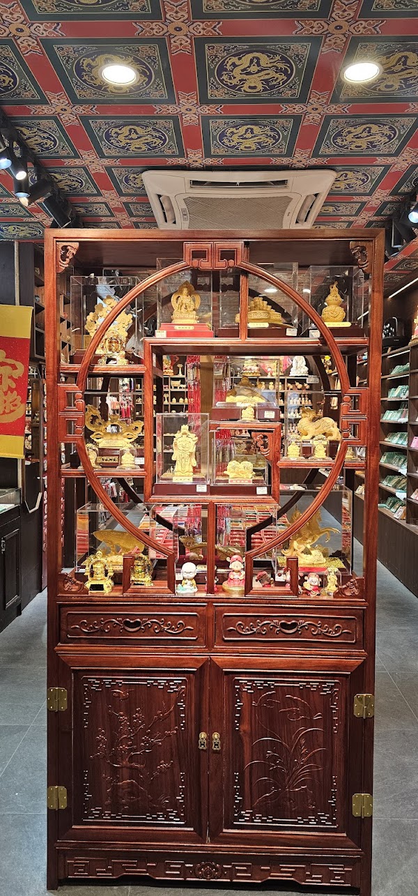 Temple Street Night Market 5