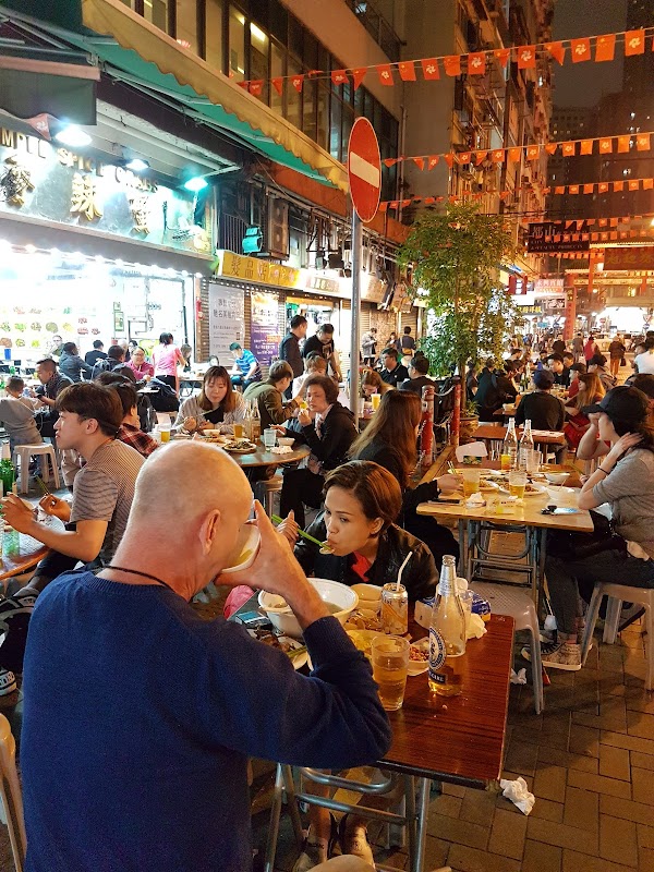 Temple Street Night Market 4