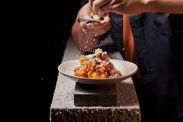 GUUM Contemporary Grill 5