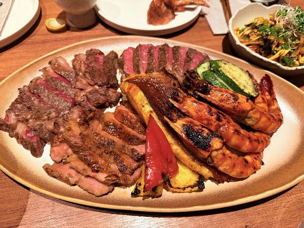 GUUM Contemporary Grill 4