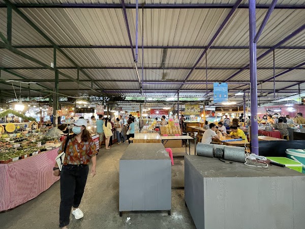 Khlong Lat Mayom Floating Market 4