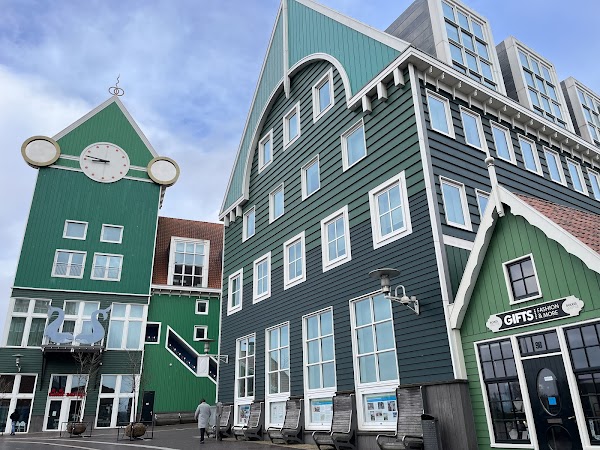 Station Zaandam