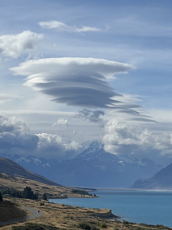 Lake Pukaki Beach Lookout 2