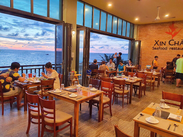 Xin Chao seafood restaurant
