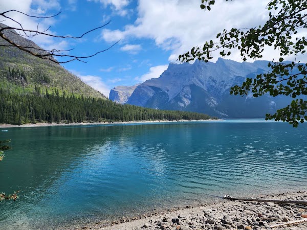Lake Minnewanka 5