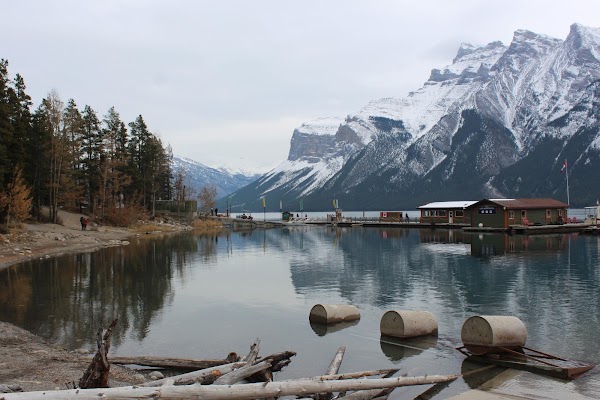 Lake Minnewanka 3