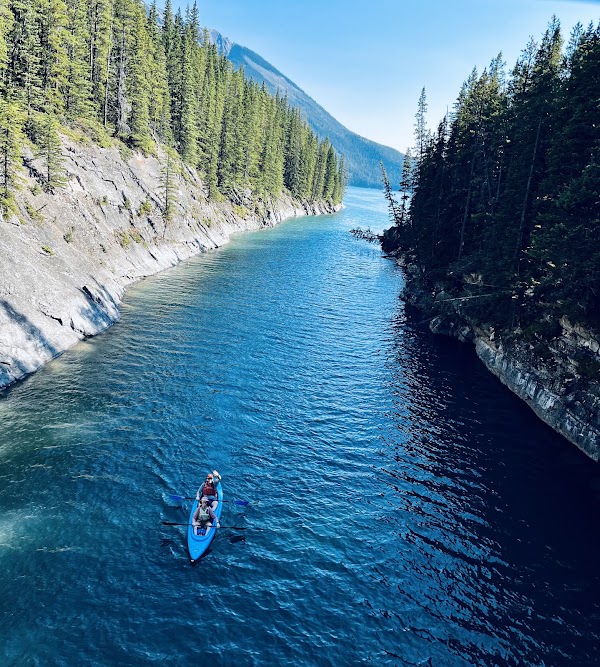 Lake Minnewanka 2