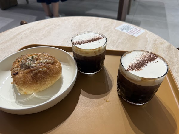 Puffs And Peaks (Tamp Central) 4