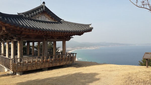 상대산 관어대