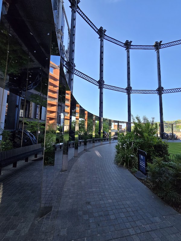 Gasholder Park 2