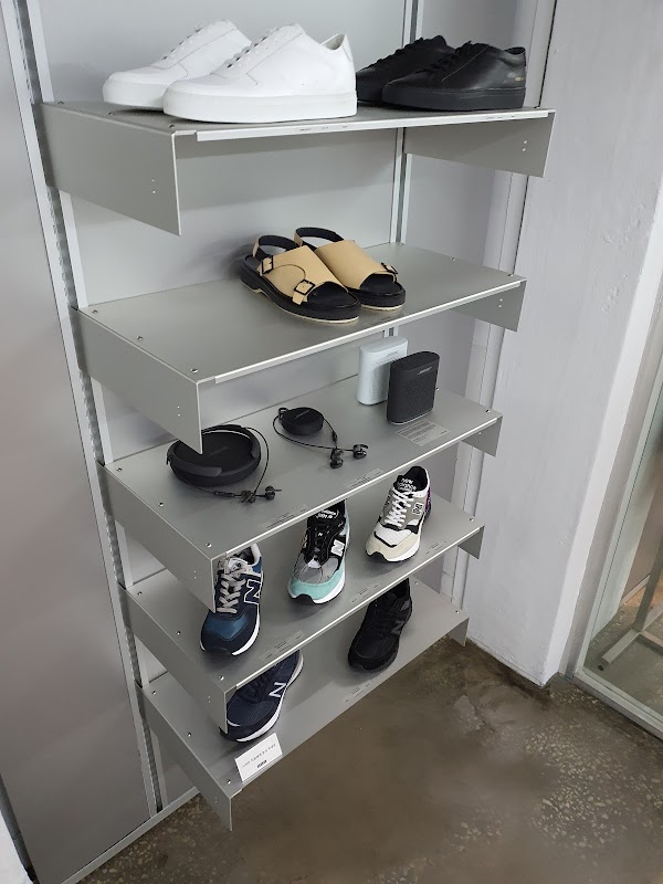 SLOW STEADY CLUB 4