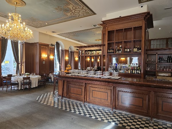Viennese Cafe 4