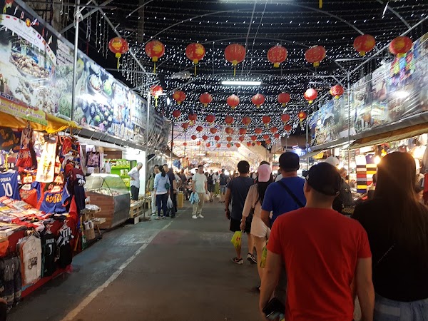 Anusarn Market 2