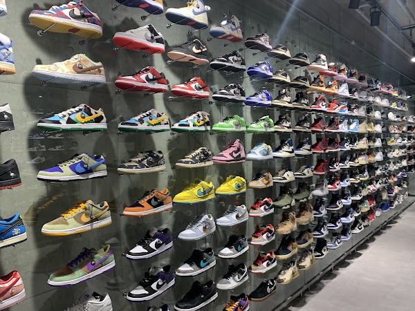 SNKRDUNK HARAJUKU（スニダン原宿店） 2